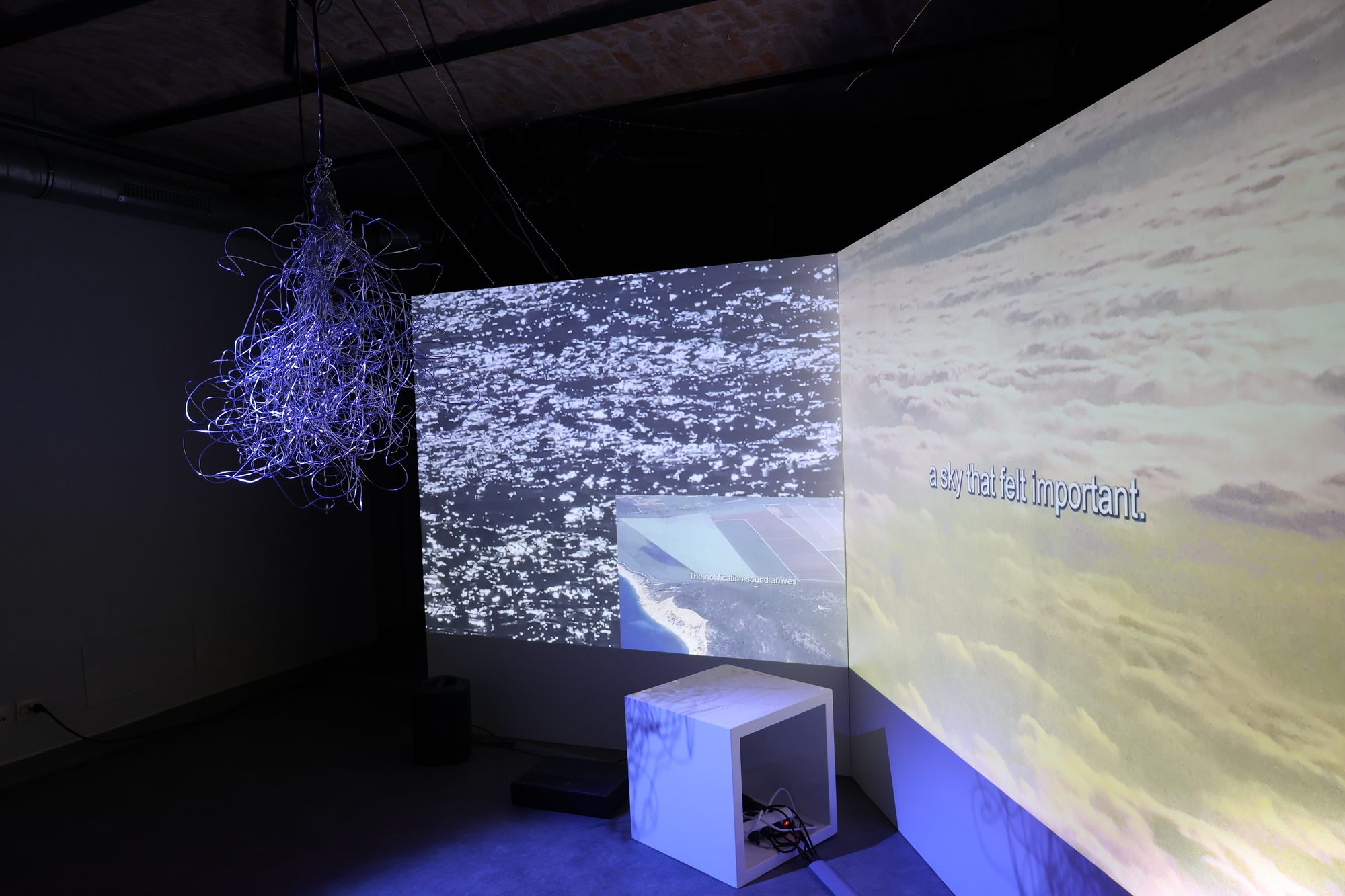 EXPERIENCES — Detail
